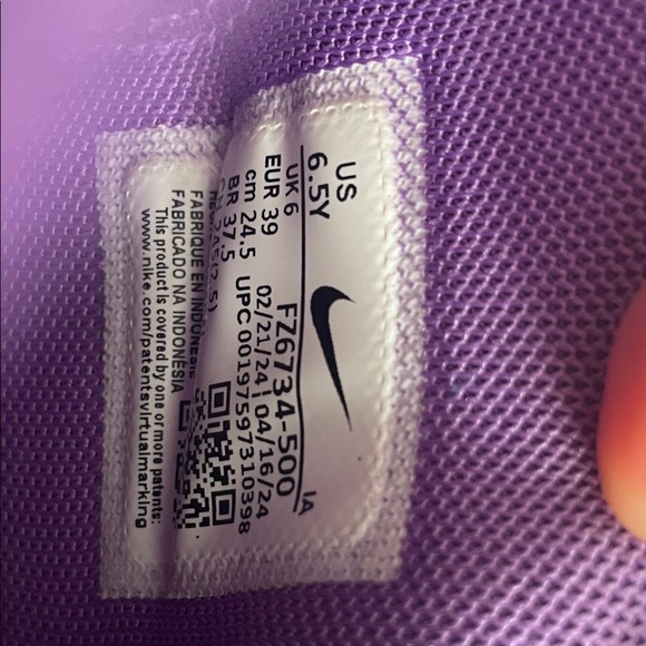 Nike Purple and Pink Basketball Shoes - Picture 3 of 3
